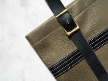 Load image into Gallery viewer, Urban Explorer